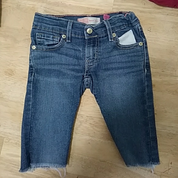 Levi Strauss Signature Capri Pants - Picture 2 of 4